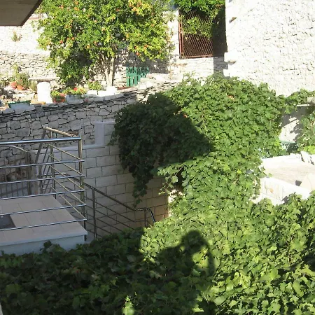 Pero - Free Wifi And Air Con Apartment